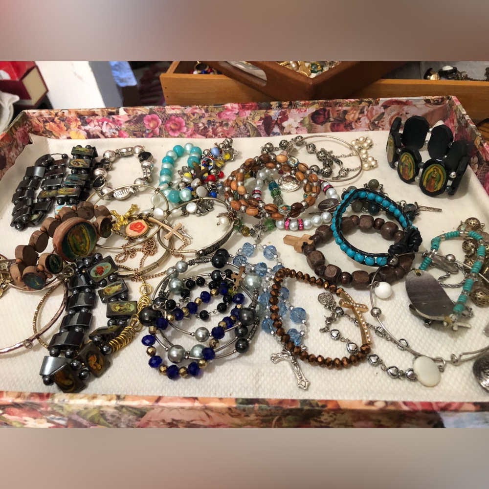 Religious Jewelry Lot Mostly Vintage Christian Catholic Bracelets